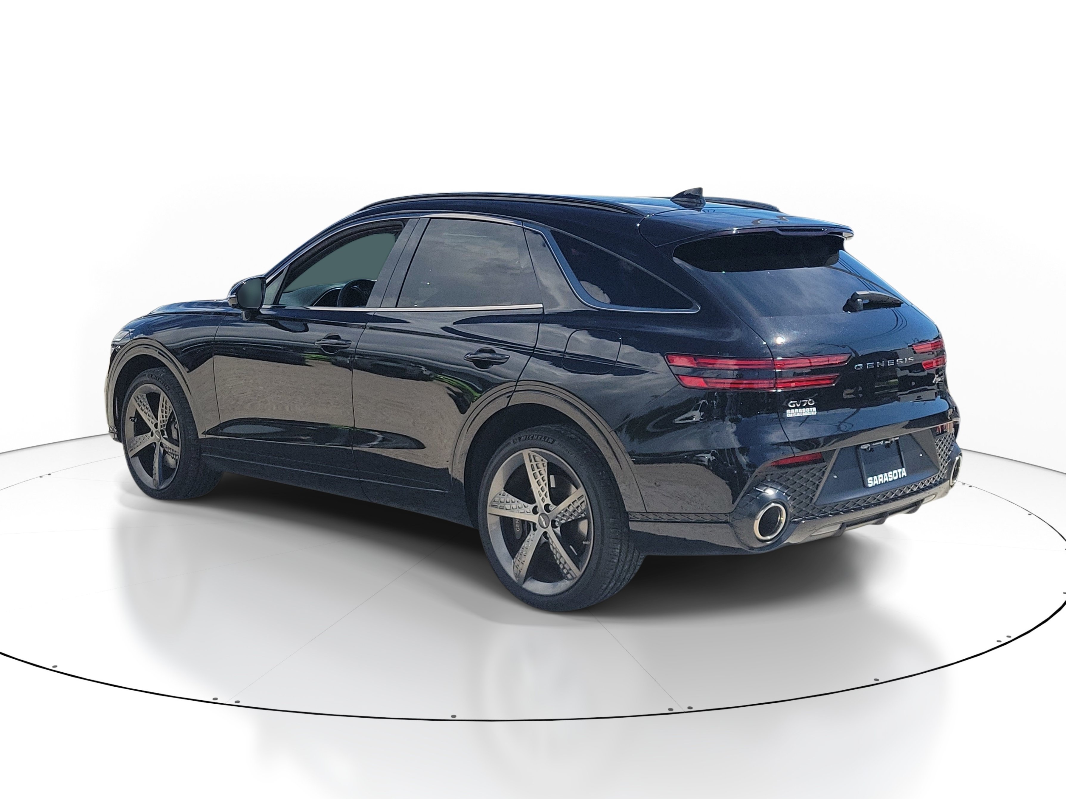 Used 2024 Genesis GV70 3.5T Sport w/ Sport Advanced Package AWD/4WD image 4