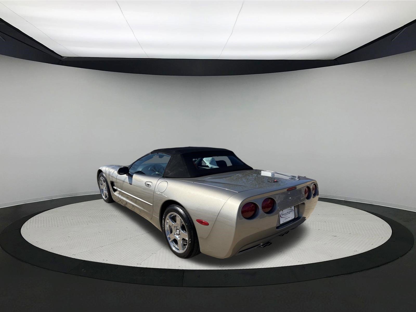Used 1998 Chevrolet Corvette Convertible w/ Memory Pkg image 5