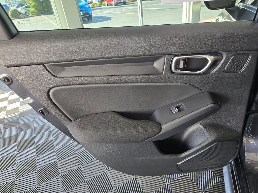 Used 2025 Honda Civic LX image 36