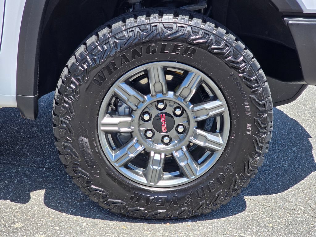 Certified 2025 GMC Sierra 1500 AT4X AWD/4WD image 32