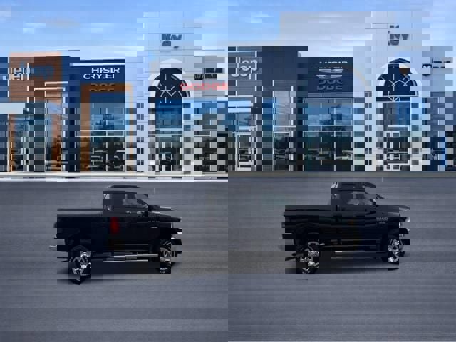 Used 2017 RAM 3500 Tradesman w/ Chrome Appearance Group image 7