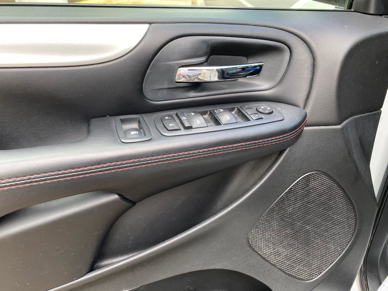 Used 2019 Dodge Grand Caravan GT FWD image 30