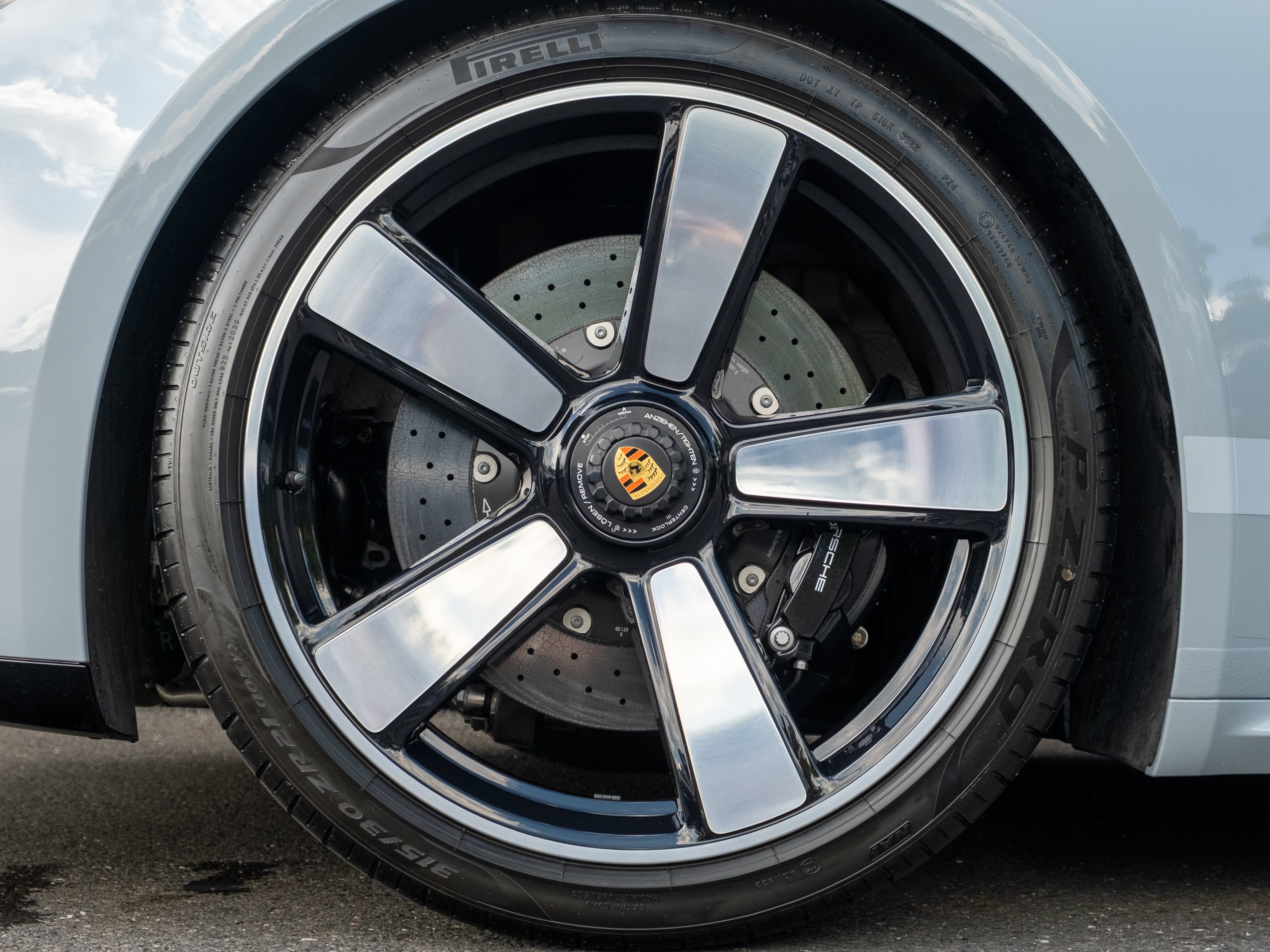 Used 2023 Porsche 911 Sport Classic RWD image 14