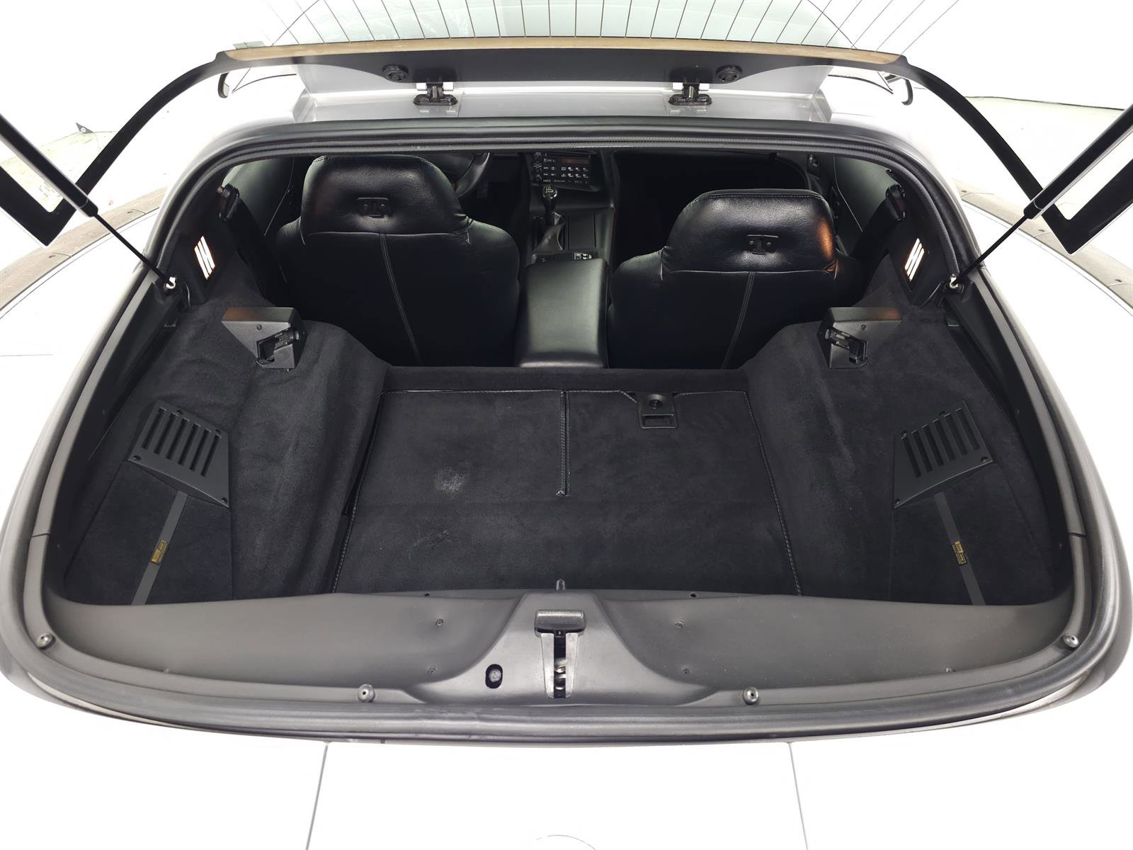Used 1996 Chevrolet Corvette Coupe RWD image 8