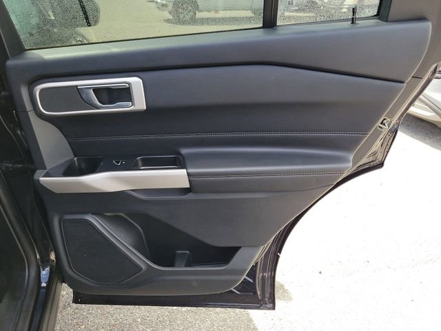 Used 2022 Ford Explorer XLT w/ Equipment Group 202A image 34
