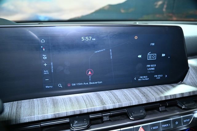 Used 2025 Kia Telluride EX w/ EX Captain's Chair Package image 34