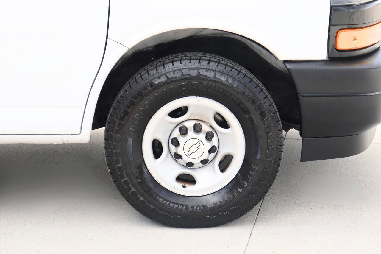 Used 2019 Chevrolet Express 2500 image 8