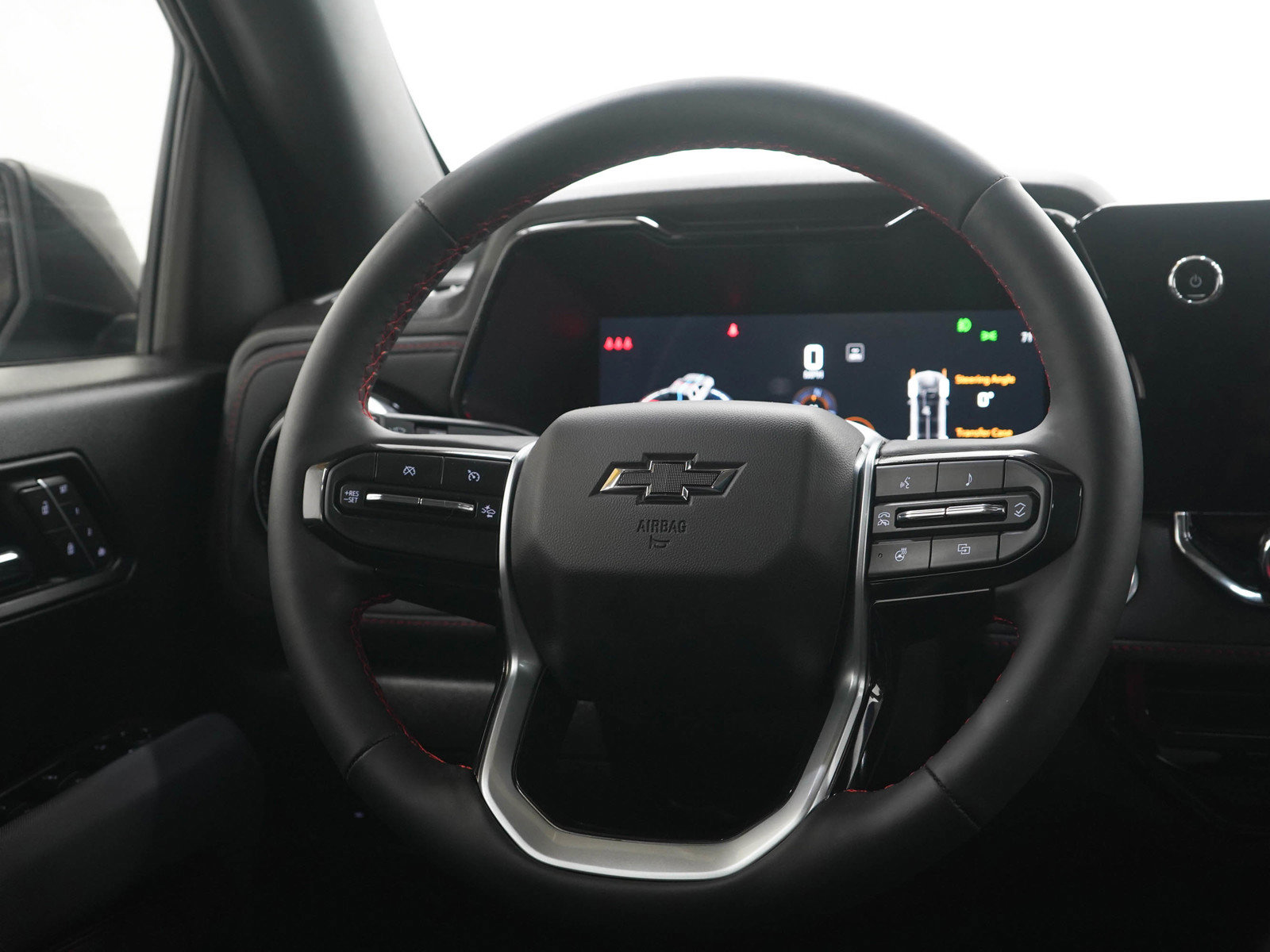 Used 2025 Chevrolet Colorado Z71 w/ Z71 Convenience Package 2 image 14