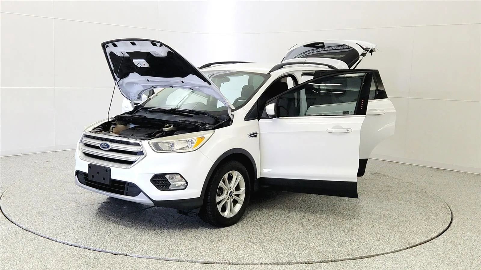 Used 2018 Ford Escape SE image 10