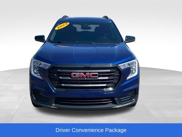 Used 2022 GMC Terrain SLE w/ Driver Convenience Package FWD image 2