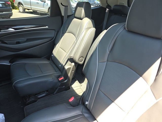 Used 2019 Buick Enclave Avenir w/ Avenir Technology Package AWD/4WD image 11