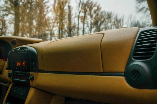 Used 1999 Porsche 911 Carrera image 35