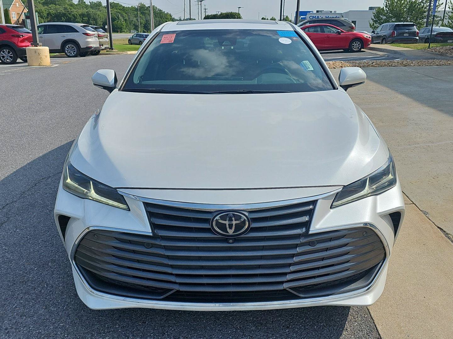 Used 2019 Toyota Avalon Limited w/ Advanced Safety Package FWD image 2
