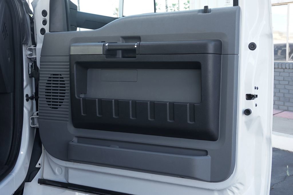 Used 2016 Ford F650 2WD Crew Cab Super Duty image 49