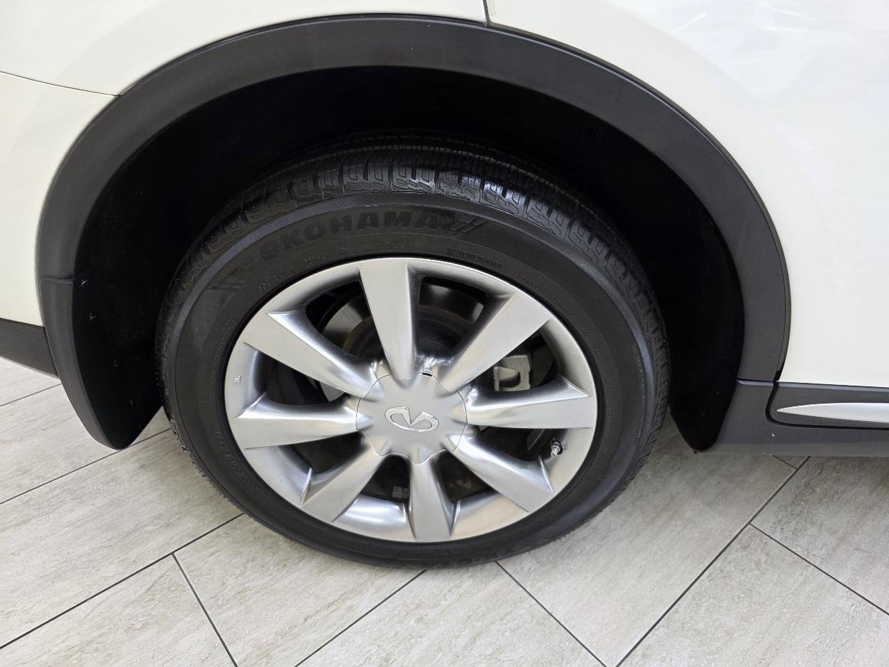 Used 2017 INFINITI QX50 2WD w/ Premium Plus Package image 41