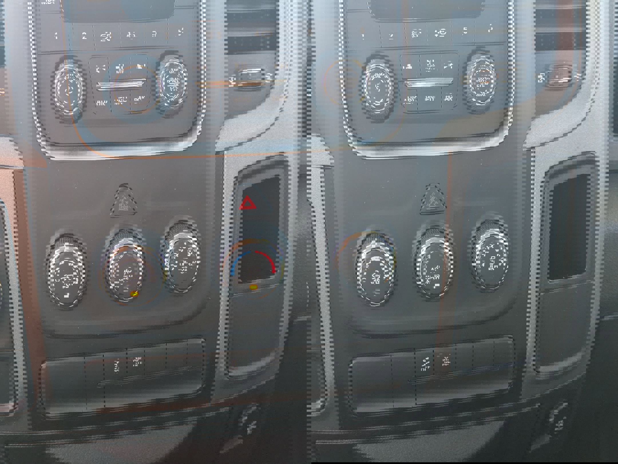 Used 2017 RAM 1500 Express image 21