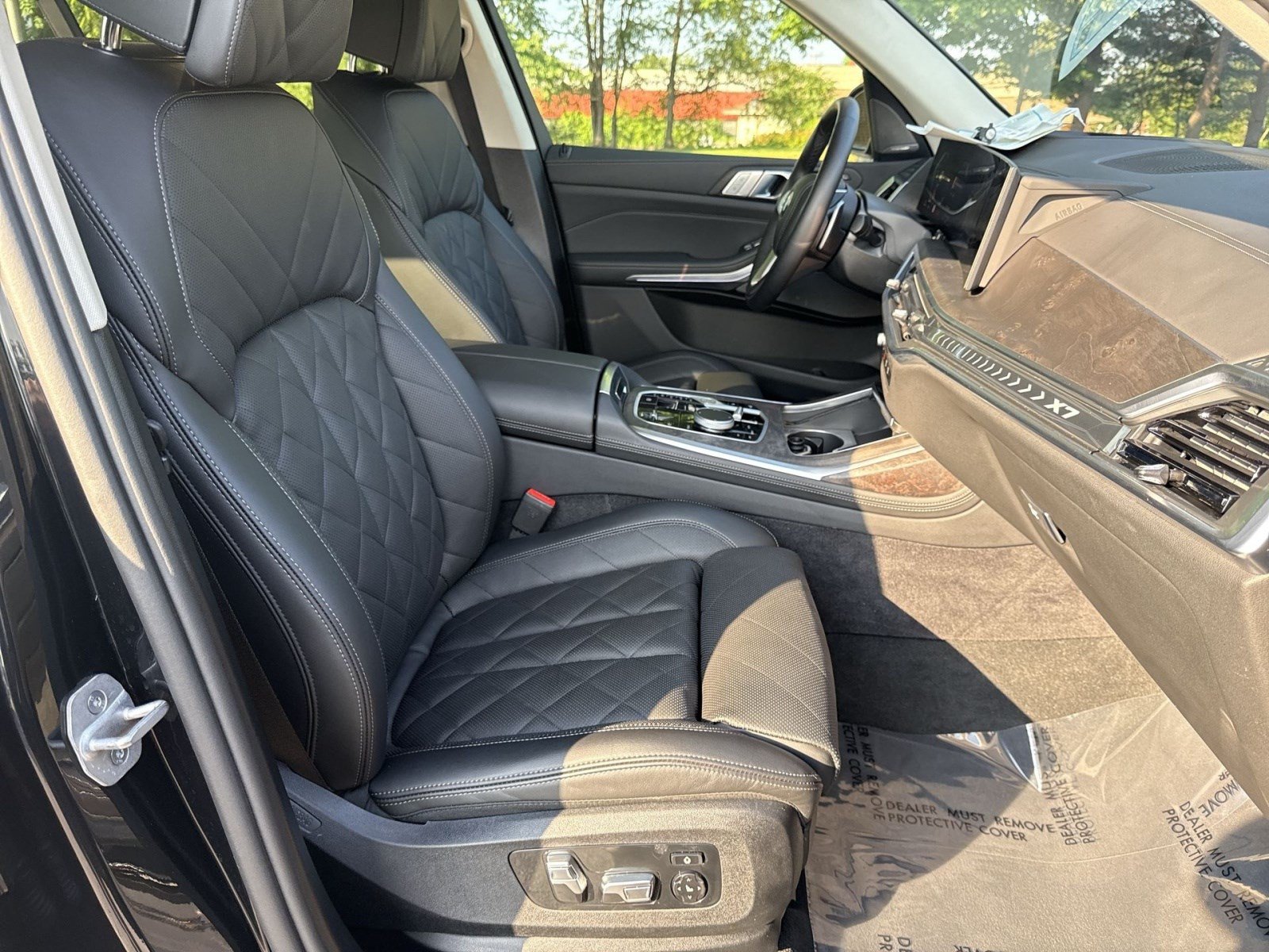 Used 2026 BMW X7 xDrive40i AWD/4WD image 27