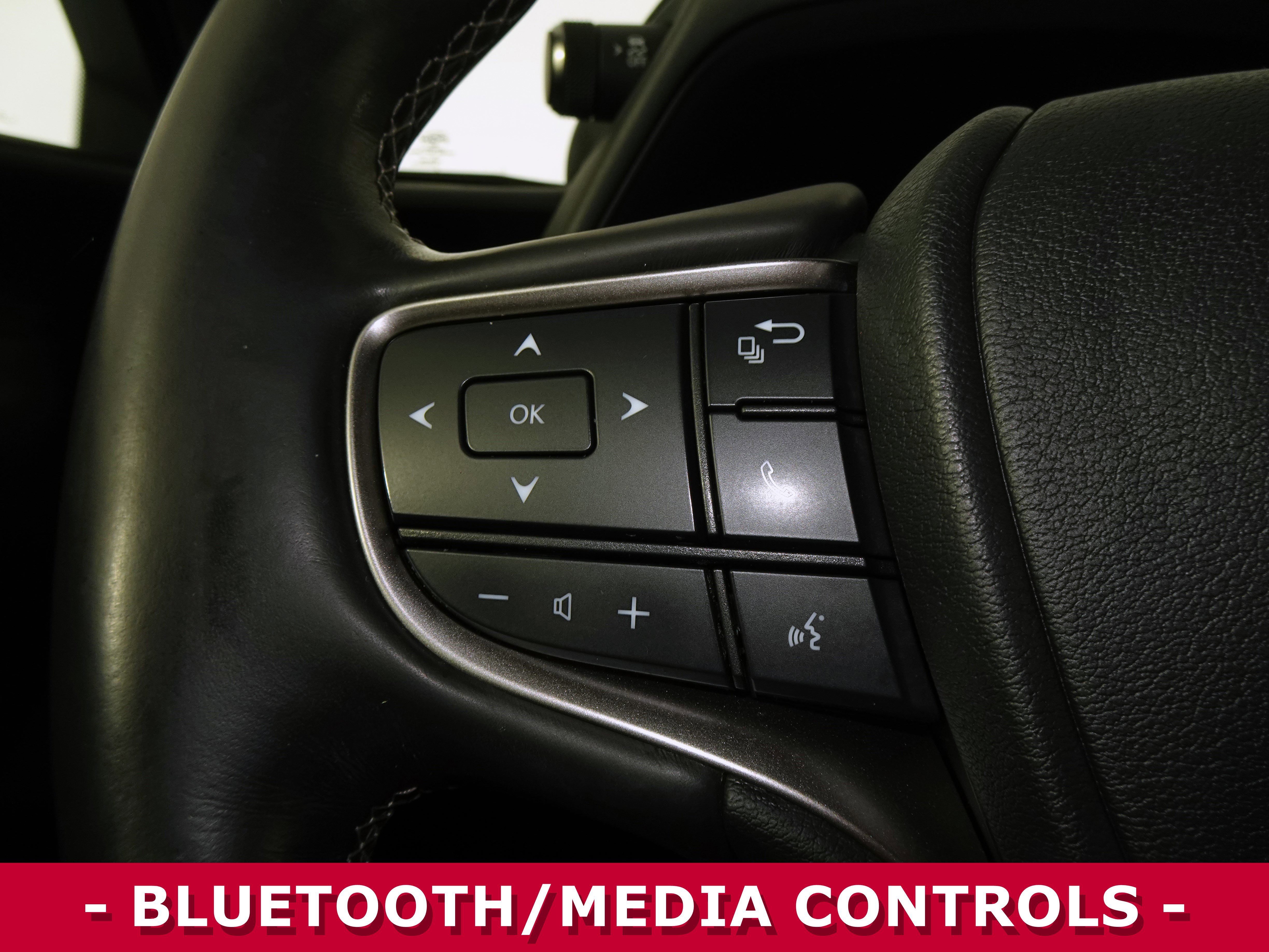 Used 2020 Lexus UX 250h w/ Premium Package image 13