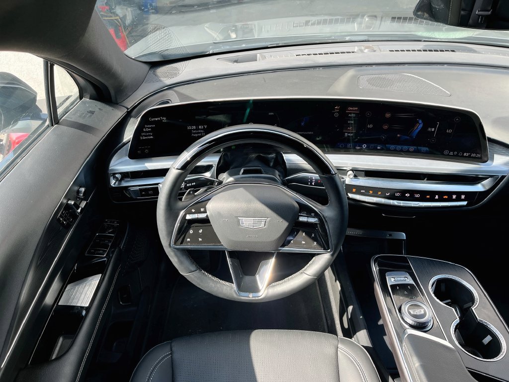 Used 2026 Cadillac Lyriq Luxury AWD/4WD image 23