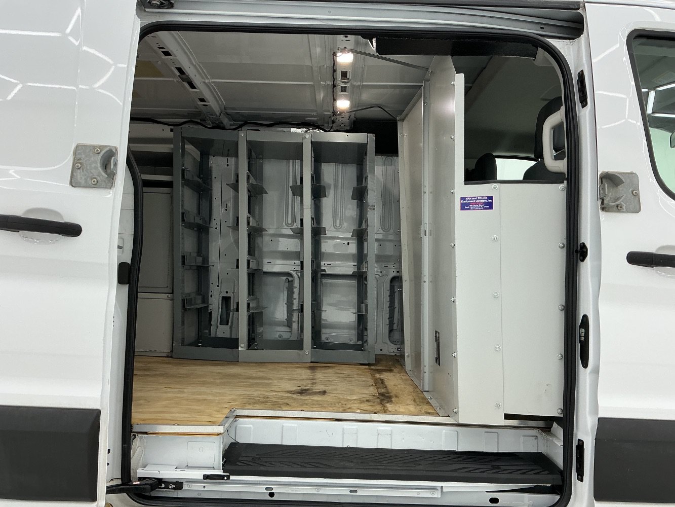 Used 2021 Ford Transit 250 Low Roof RWD image 20