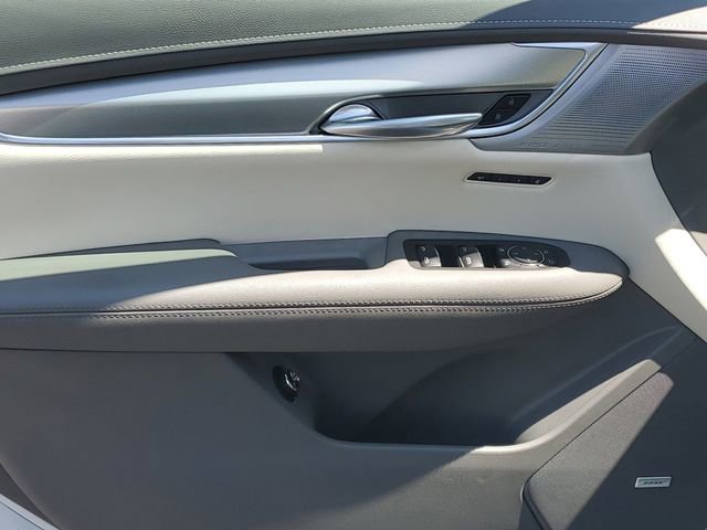 Certified 2023 Cadillac XT5 Premium Luxury w/ LPO, Floor Liner Package AWD/4WD image 11