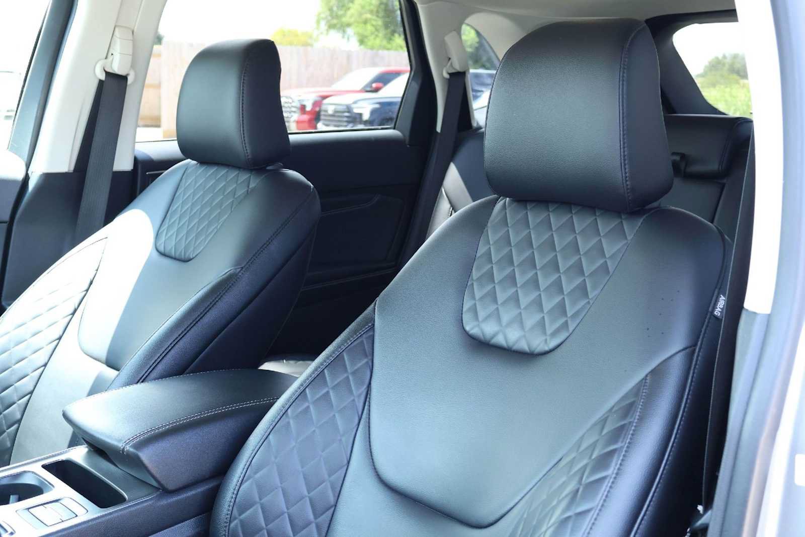Used 2024 Ford Edge Titanium AWD/4WD image 11