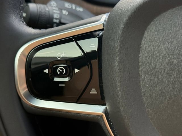 Used 2021 Volvo S90 T6 Inscription w/ Protection Package Premier AWD/4WD image 10