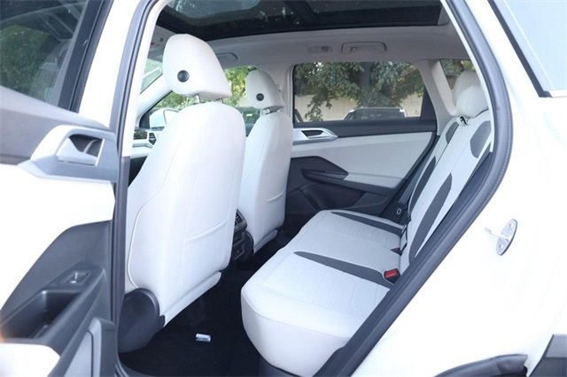 New 2025 Volkswagen Taos SE image 21