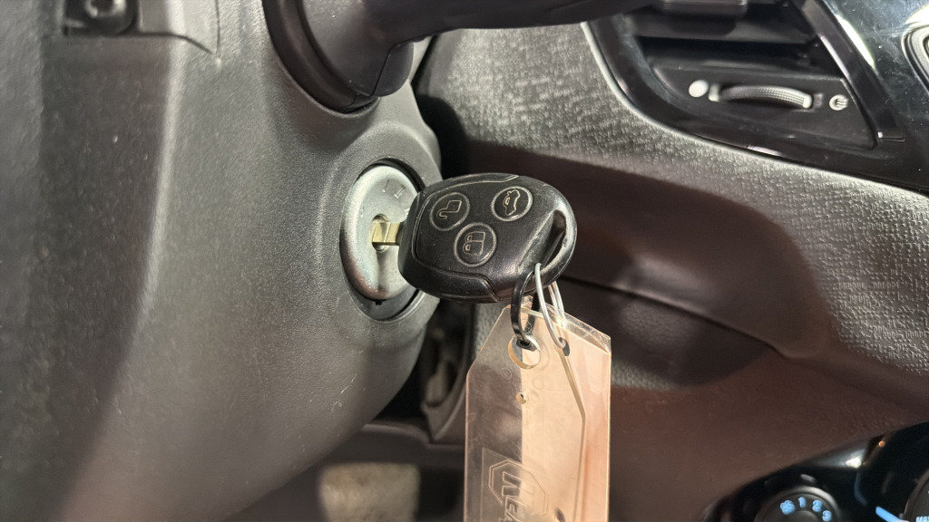 Used 2014 Ford Fiesta SE w/ Equipment Group 201A FWD image 24