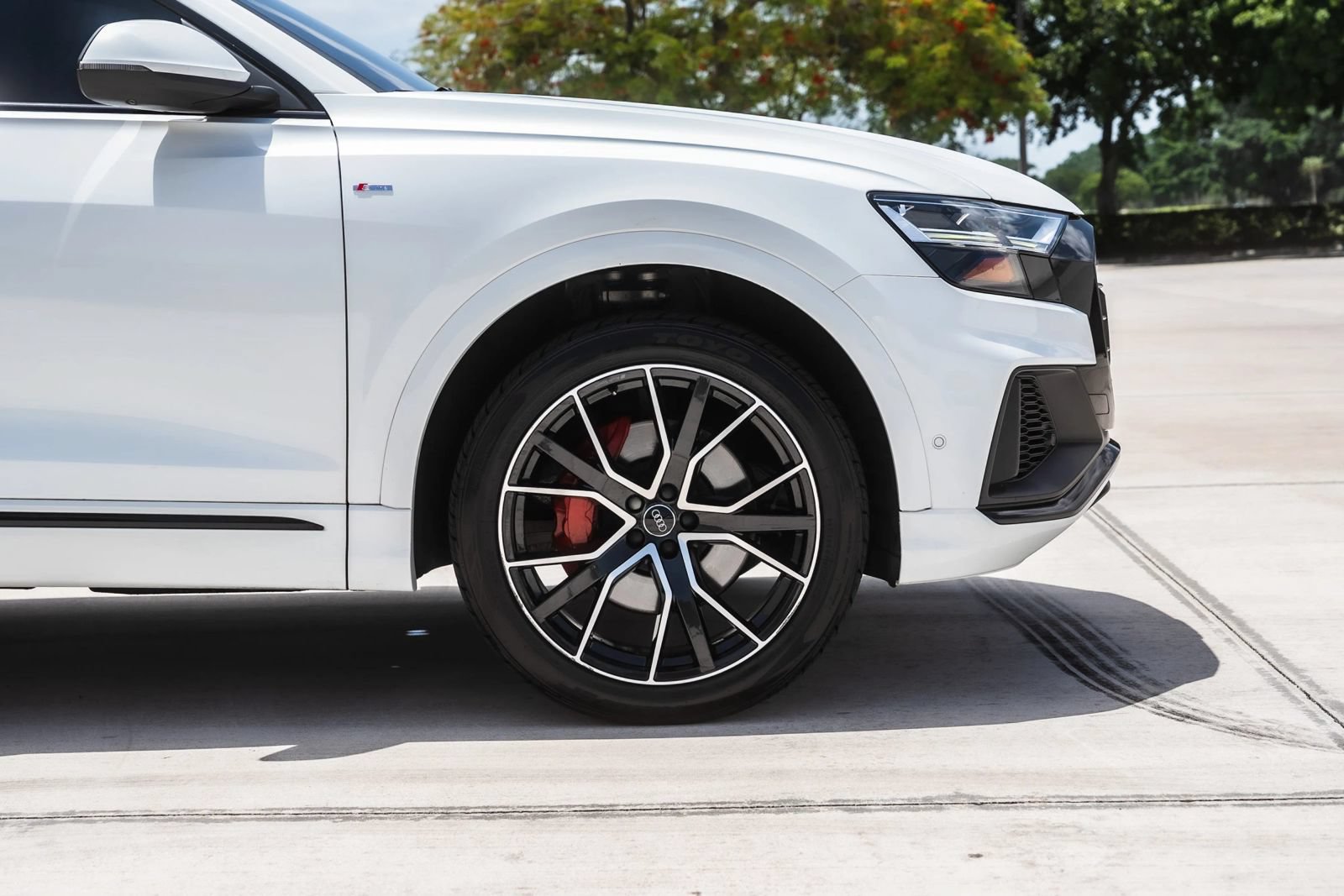 Used 2020 Audi Q8 Premium Plus AWD/4WD image 5