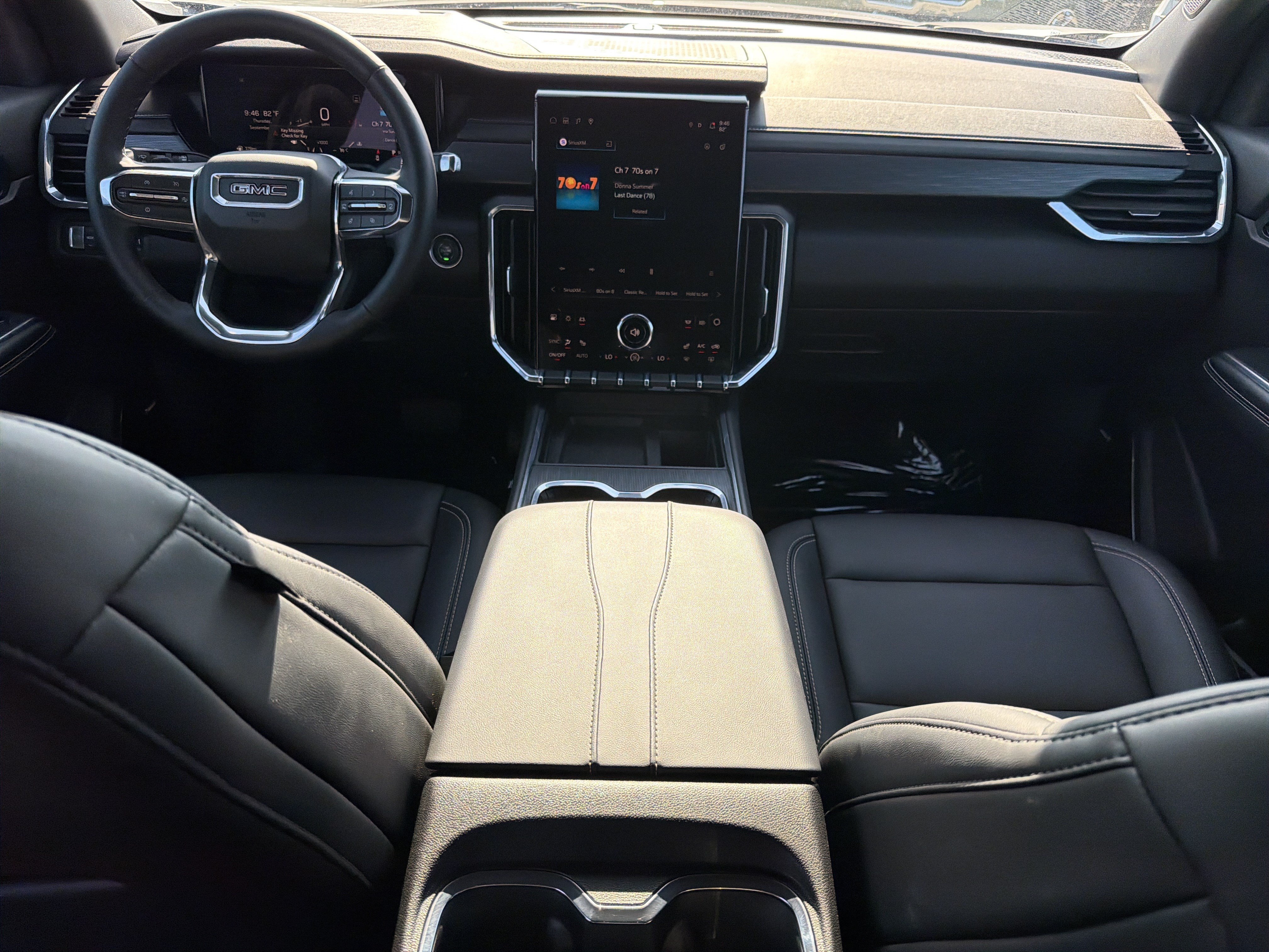 Used 2026 GMC Acadia Elevation w/ Elevation Premium Package FWD image 23