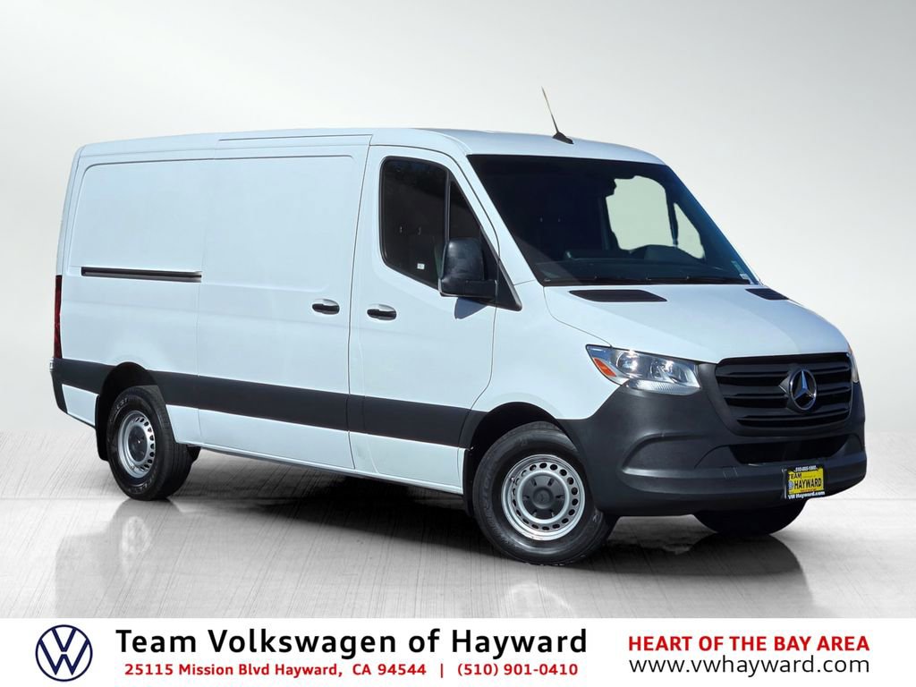 Used 2023 Mercedes-Benz Sprinter 144 Cargo image 1