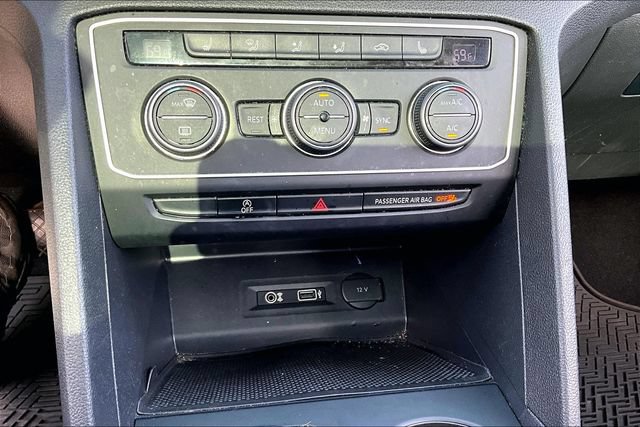 Used 2019 Volkswagen Atlas SE w/ Panoramic Sunroof Package FWD image 16