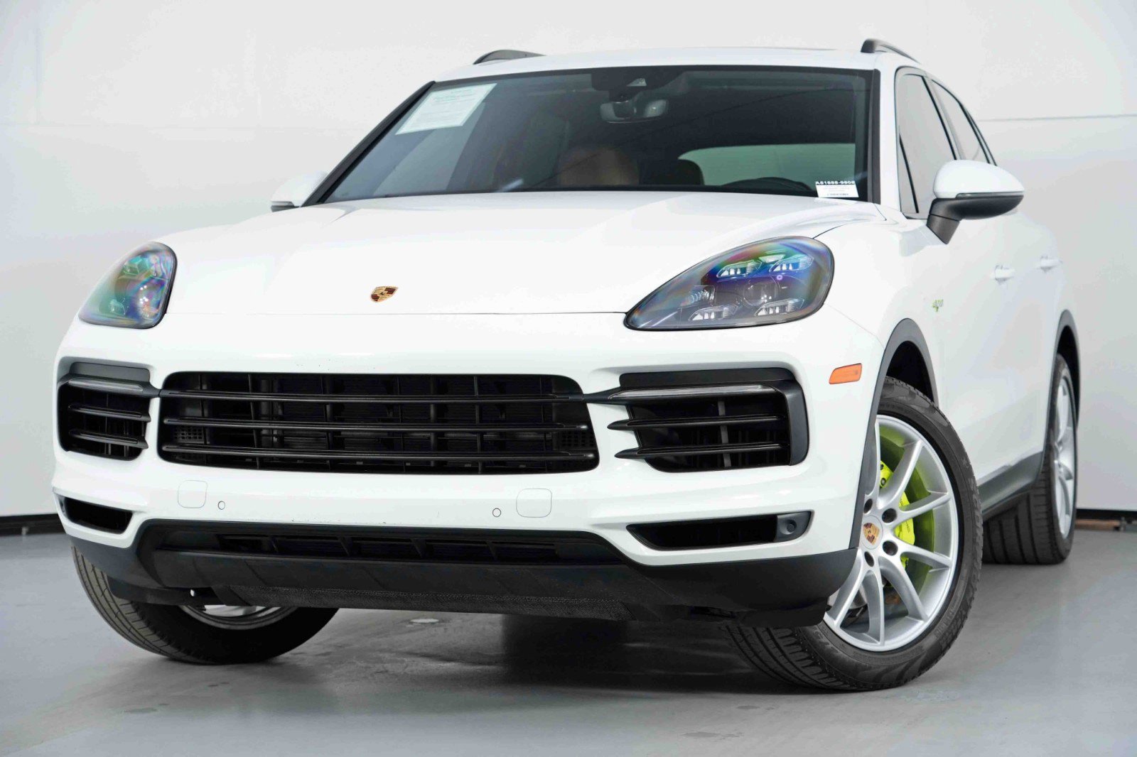 Used 2019 Porsche Cayenne E-Hybrid image 3