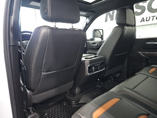 Used 2021 GMC Sierra 2500 AT4 w/ AT4 Premium Plus Package AWD/4WD image 33