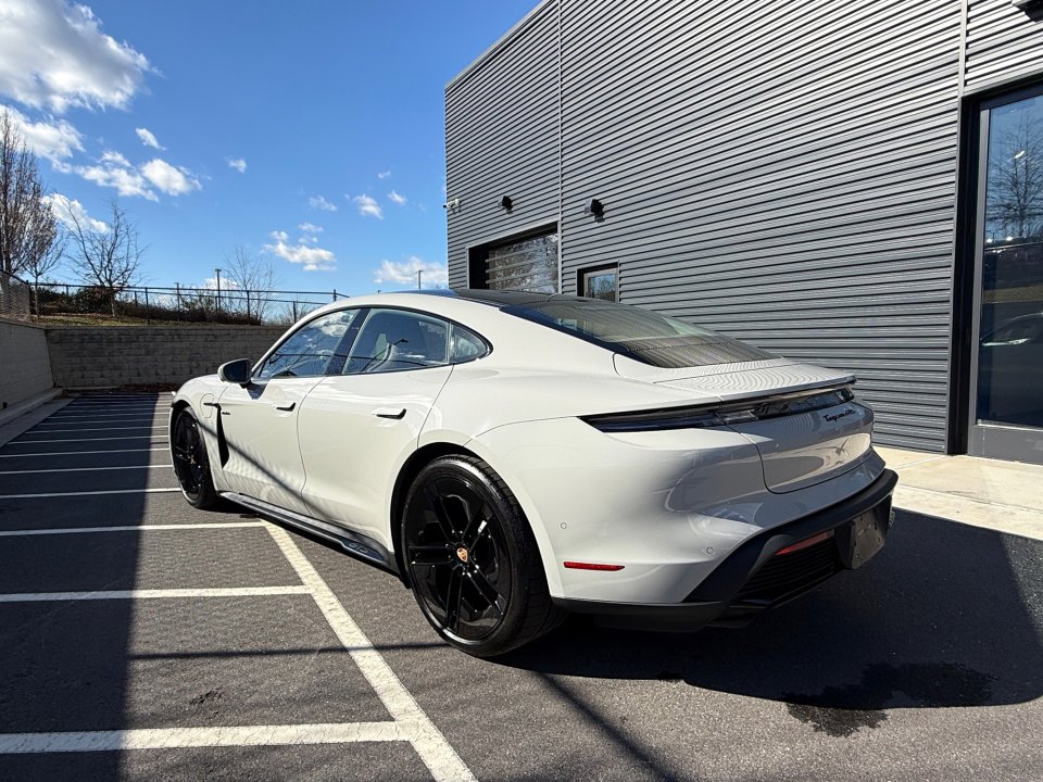 New 2026 Porsche Taycan GTS image 3