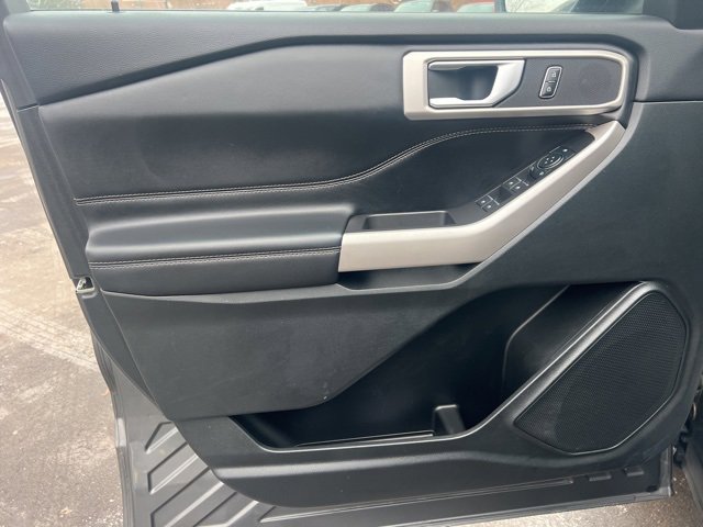 Used 2023 Ford Explorer XLT w/ Equipment Group 202A image 21