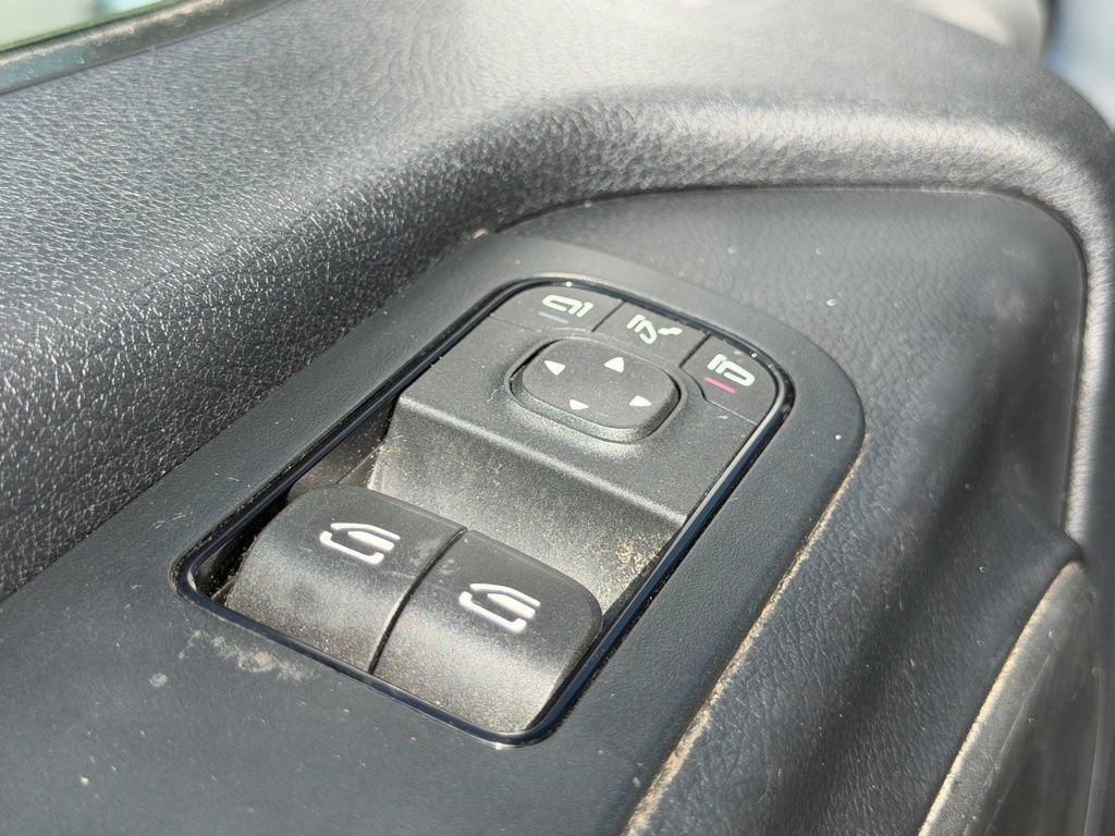 Used 2023 Mercedes-Benz Sprinter 2500 w/ Acoustic Package image 18