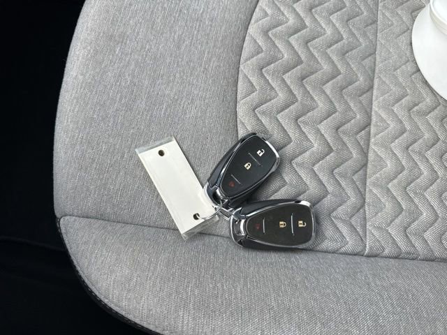 Used 2023 Chevrolet Equinox LS image 30