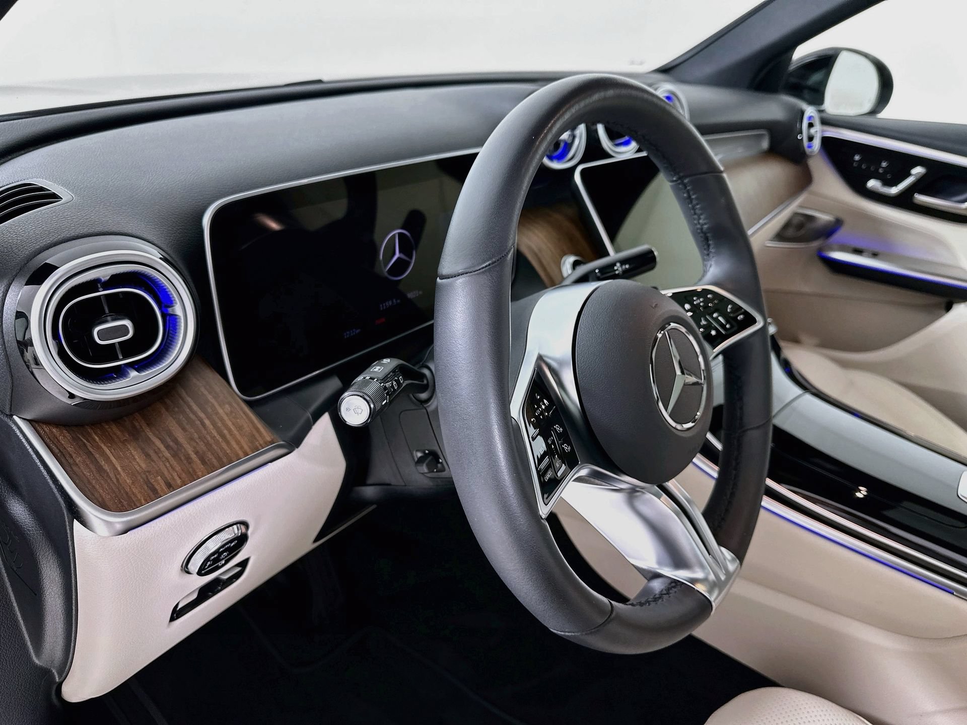 Certified 2026 Mercedes-Benz GLC 300 4MATIC image 10