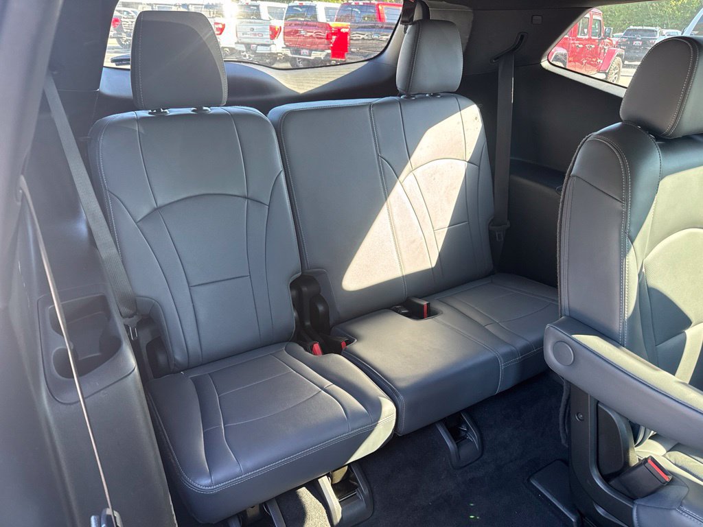 Used 2023 Buick Enclave Essence FWD image 13