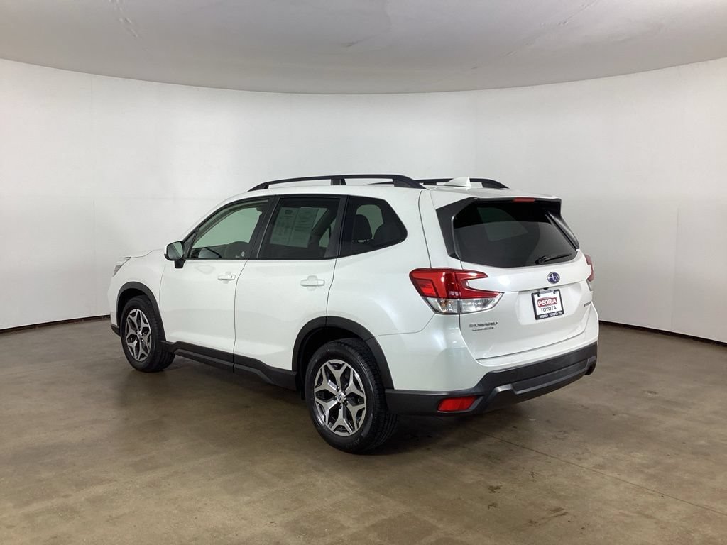 Used 2020 Subaru Forester Premium AWD/4WD image 12