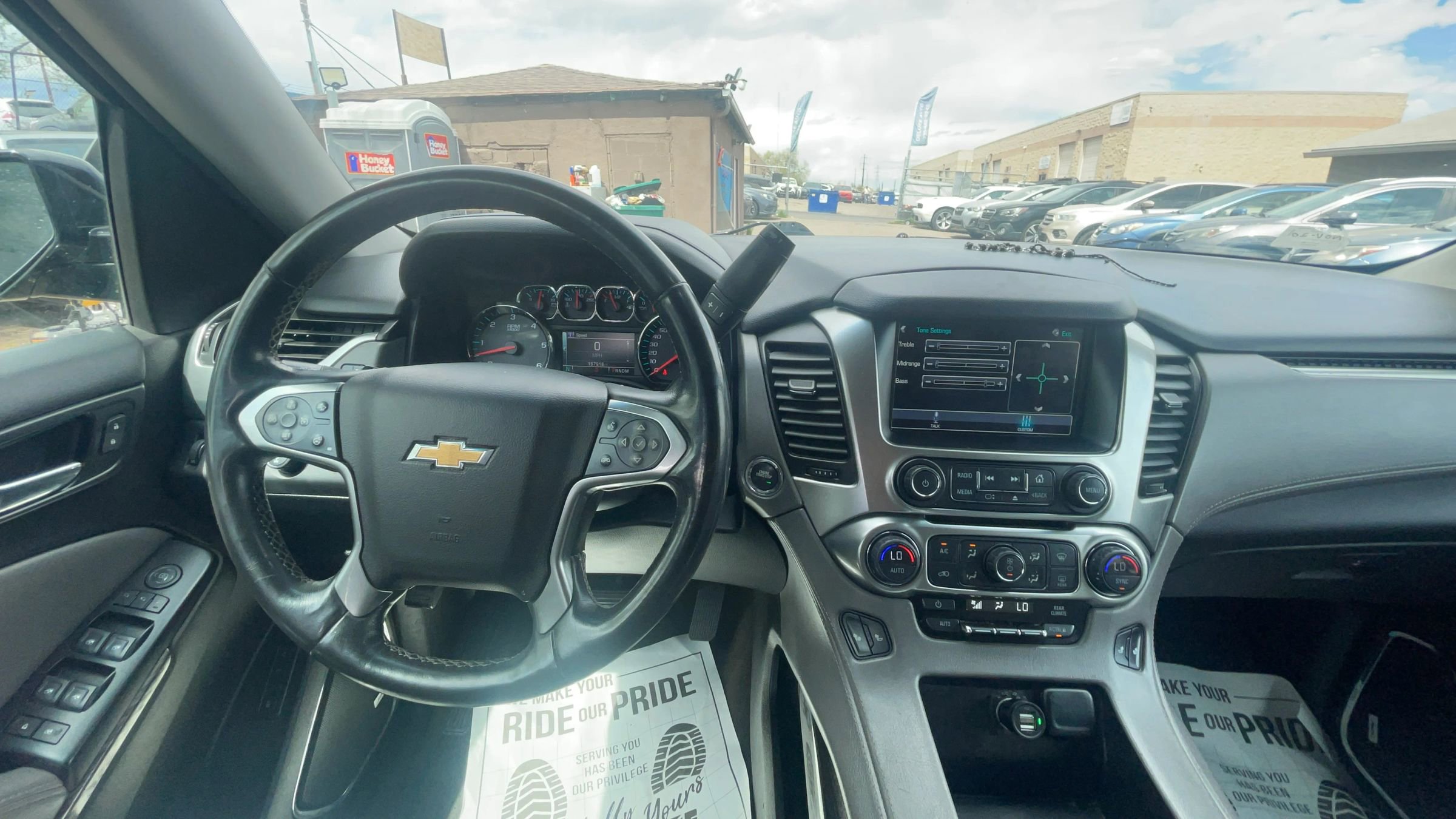 Used 2015 Chevrolet Tahoe LT w/ Luxury Package AWD/4WD image 10
