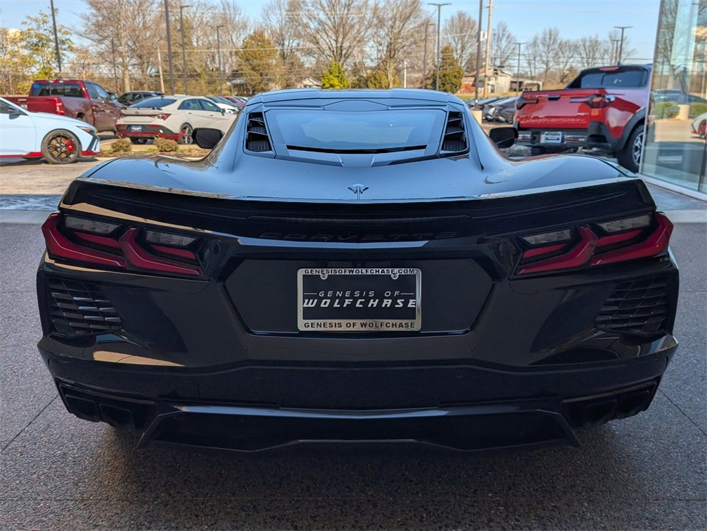 Used 2023 Chevrolet Corvette Stingray Coupe w/ Z51 Performance Package image 4