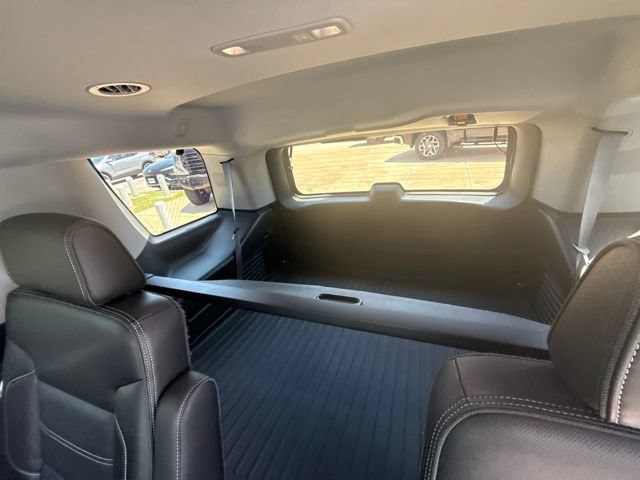 Used 2017 GMC Yukon Denali AWD/4WD image 10
