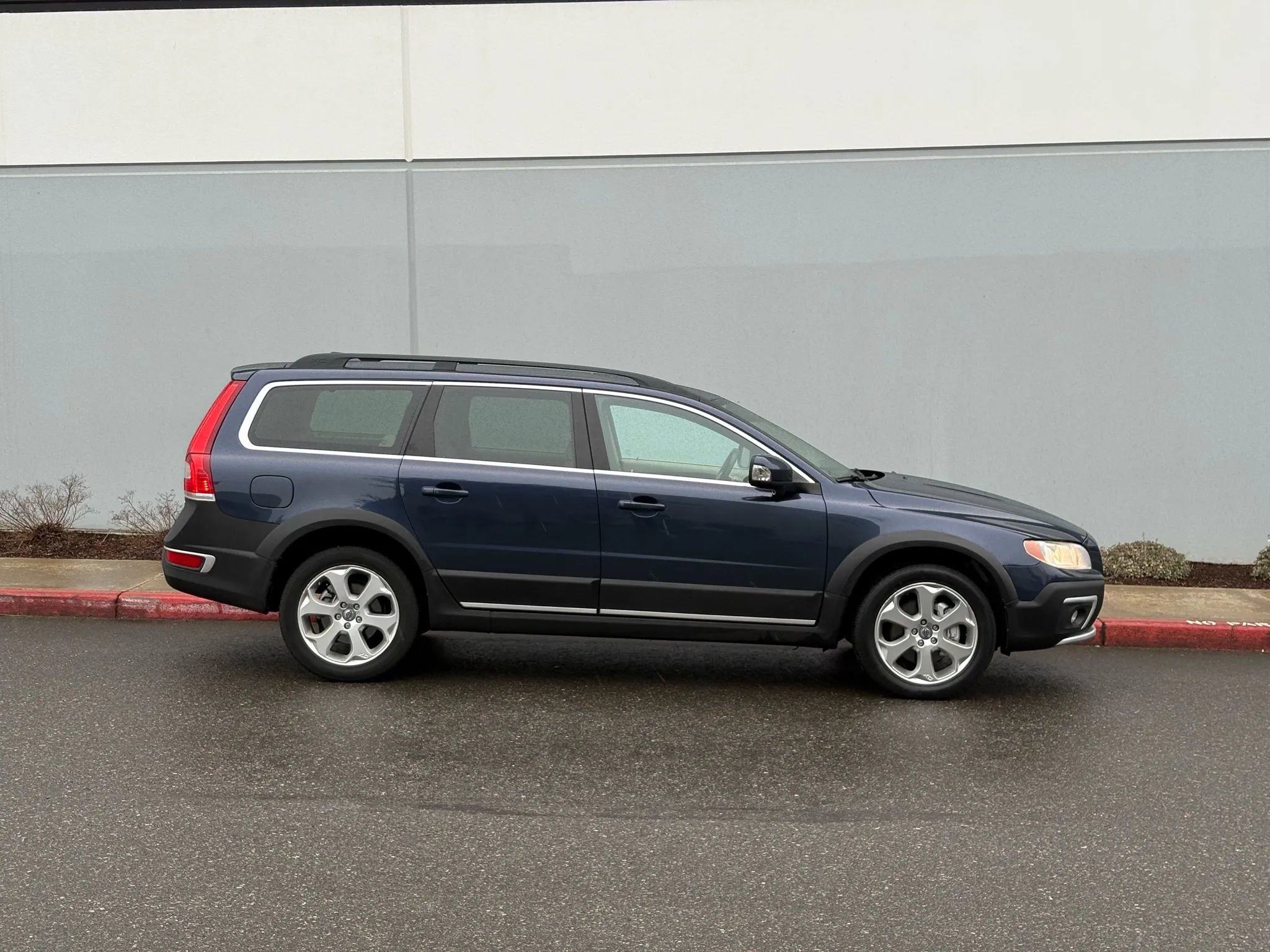 Used 2015 Volvo XC70 3.2 Premier image 5