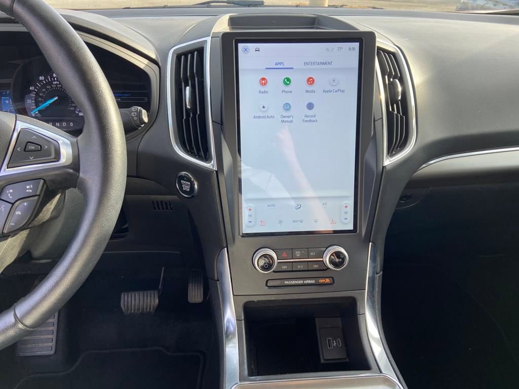 Used 2023 Ford Edge Titanium image 25