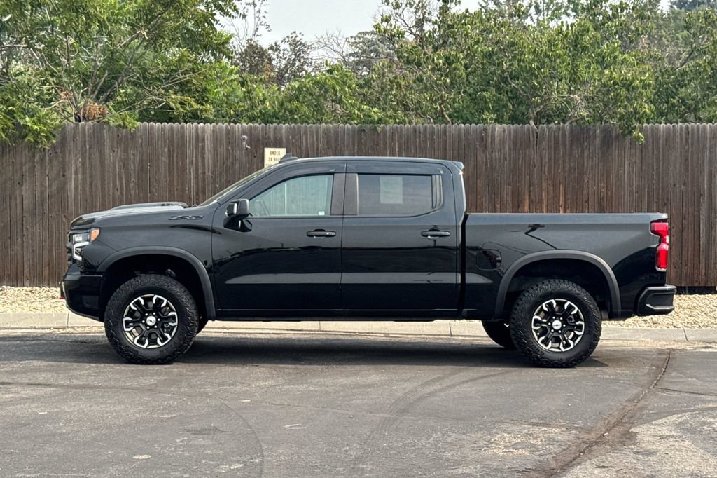 Used 2023 Chevrolet Silverado 1500 ZR2 w/ Technology Package AWD/4WD image 10