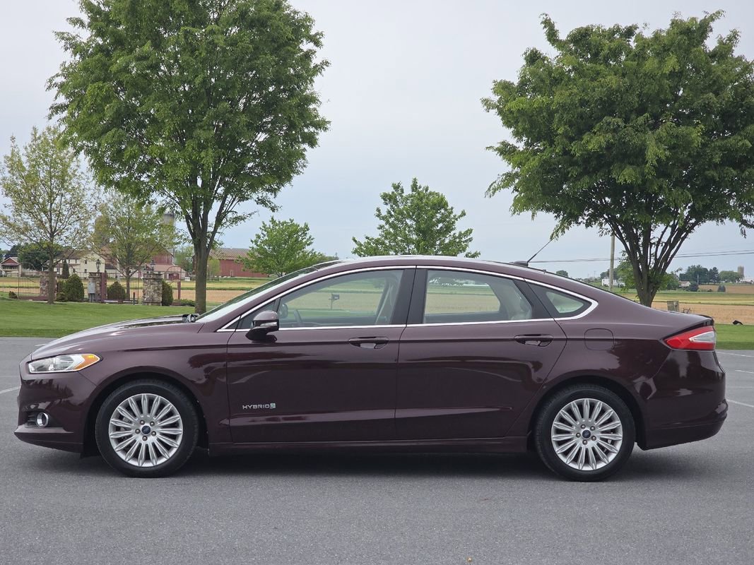 Used 2013 Ford Fusion SE FWD image 4