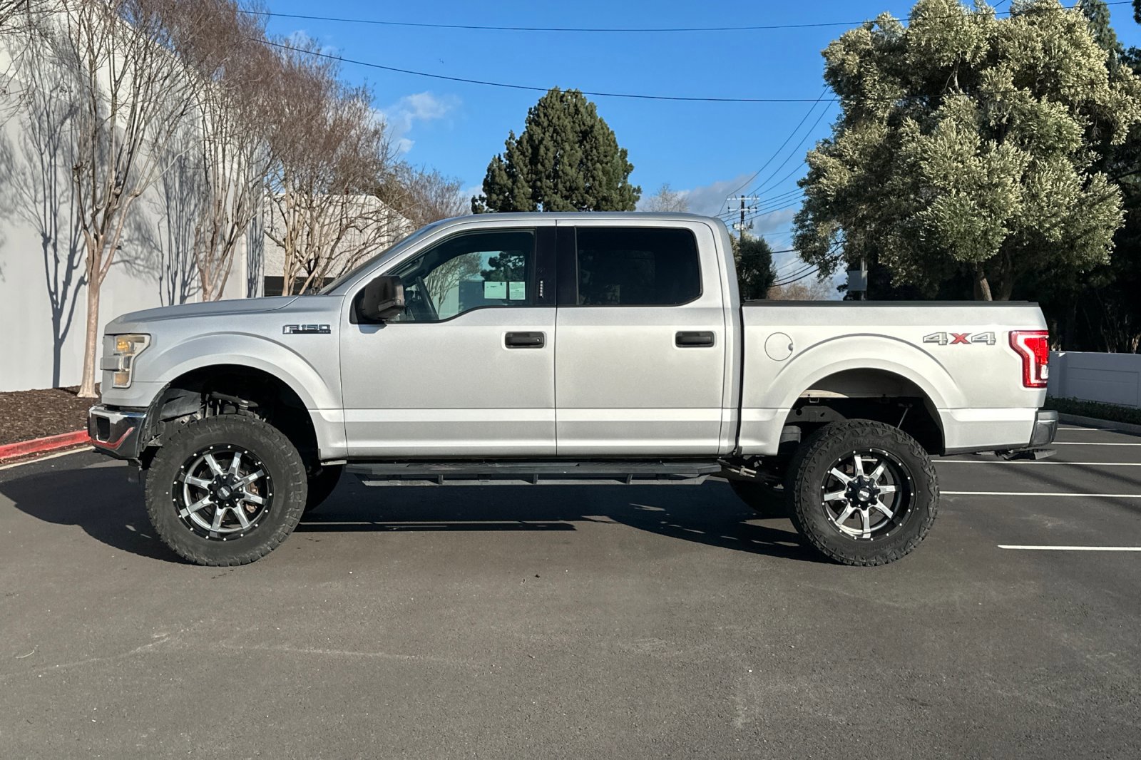 Used 2016 Ford F150 XLT image 7